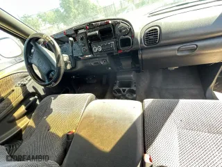 2001 Dodge Ram 1500 with VIN 1B7HC13Y11J562437, listed as a Copart auction lot 52826525 with 202,170 mi miles and Clean Title. Bid and sale history available at carsss.com. Image 9.