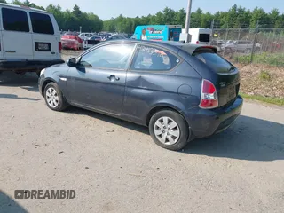 2010 Hyundai Accent GS z VIN KMHCM3AC9AU152747, wystawiony jako IAAI lot #42413342 z przebiegiem 74 544 mil mil oraz . Historia ofert i sprzedaży dostępna na DreamBid. Obrazek 3.