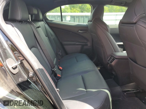 2022 Lexus UX with VIN JTHE3JBH2N2046669, listed as a Copart auction lot 72200434 with 19,880 mi miles and Non Repairable. Bid and sale history available at carsss.com. Image 11.