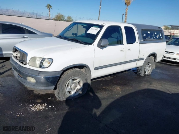 2000 Toyota Tundra SR5 with VIN 5TBRT3417YS010187, listed as a IAAI auction lot 41537695 with NaN miles. Bid and sale history available at carsss.com. Image 2.