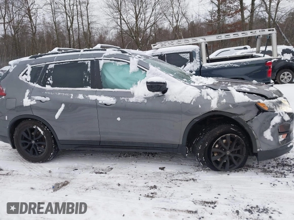 2018 Nissan Rogue SV with VIN 5N1AT2MV1JC800508, listed as a IAAI auction lot 41086384 with 88,466 mi miles and . Bid and sale history available at carsss.com. Image 13.
