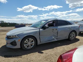 2022 Kia K5 GT-Line z VIN 5XXG64J25NG109029, wystawiony jako Copart lot #57434235 z przebiegiem 55 772 mil mil oraz Szkoda całkowita • Salvage title. Historia ofert i sprzedaży dostępna na DreamBid. Obrazek 1.