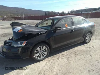 2015 Volkswagen Jetta Sedan 1.8T SE w/Connectivity with VIN 3VWD07AJ2FM255186, listed as a IAAI auction lot 35986577 with 7,853 mi miles. Bid and sale history available at carsss.com. Image 2.