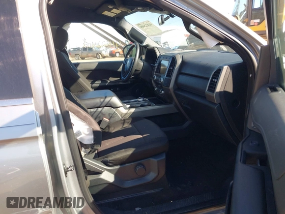 2020 Ford Expedition XLT with VIN 1FMJU1HT6LEA28613, listed as a IAAI auction lot 41822409 with 59,769 mi miles and . Bid and sale history available at DreamBid. Image 5.