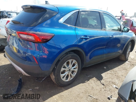 2023 Ford Escape Active with VIN 1FMCU0GNXPUA27448, listed as a IAAI auction lot 41670289 with 18,836 mi miles and . Bid and sale history available at DreamBid. Image 4.