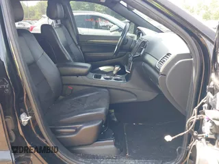 2020 Jeep Grand Cherokee Laredo E z VIN 1C4RJFAG3LC208766, wystawiony jako IAAI lot #42475923 z przebiegiem 103 077 mil mil oraz . Historia ofert i sprzedaży dostępna na DreamBid. Obrazek 5.