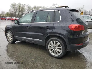 2013 Volkswagen Tiguan SE z VIN WVGBV7AX3DW544490, wystawiony jako Copart lot #52632675 z przebiegiem 149 170 mil mil oraz Czysty tytuł • Clean title. Historia ofert i sprzedaży dostępna na DreamBid. Obrazek 2.