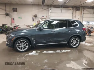 2019 BMW X5 xDrive40i with VIN 5UXCR6C54KLL36067, listed as a IAAI auction lot 41834002 with 54,200 mi miles. Bid and sale history available at carsss.com. Image 14.
