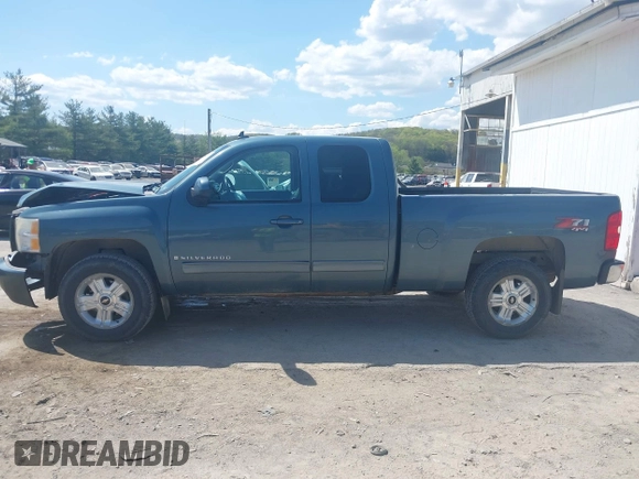 2009 Chevrolet Silverado 1500 LT with VIN 1GCEK29099Z214279, listed as a IAAI auction lot 42112324 with 55,953 mi miles and . Bid and sale history available at DreamBid. Image 14.