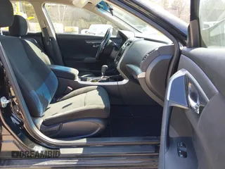 2014 Nissan Altima 2.5 S with VIN 1N4AL3AP7EN334681, listed as a IAAI auction lot 41985733 with 144,544 mi miles. Bid and sale history available at carsss.com. Image 5.