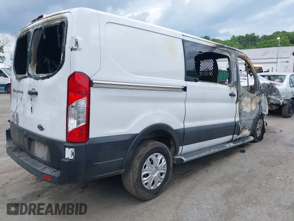 2019 Ford Transit with VIN 1FTYR1YMXKKA86821, listed as a IAAI auction lot 39598505 with 23,665 mi miles. Bid and sale history available at carsss.com. Image 4.