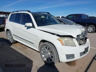 2011 Mercedes-Benz GLK 350 with VIN WDCGG8HB9BF649921, listed as a IAAI auction lot 41483554 with 193,005 mi miles and . Bid and sale history available at carsss.com. Image 1.