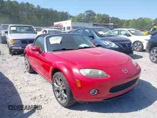 2006 Mazda MX-5 Miata Touring z VIN JM1NC25F860101351, wystawiony jako IAAI lot #41967192 z przebiegiem 197 443 mil mil oraz . Historia ofert i sprzedaży dostępna na DreamBid. Obrazek 1.