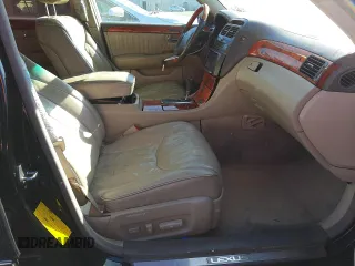 2002 Lexus LS 430 z VIN JTHBN30F620055537, wystawiony jako Copart lot #34061502 z przebiegiem 180 096 mil mil oraz Nie do naprawy • Non repairable. Historia ofert i sprzedaży dostępna na DreamBid. Obrazek 5.