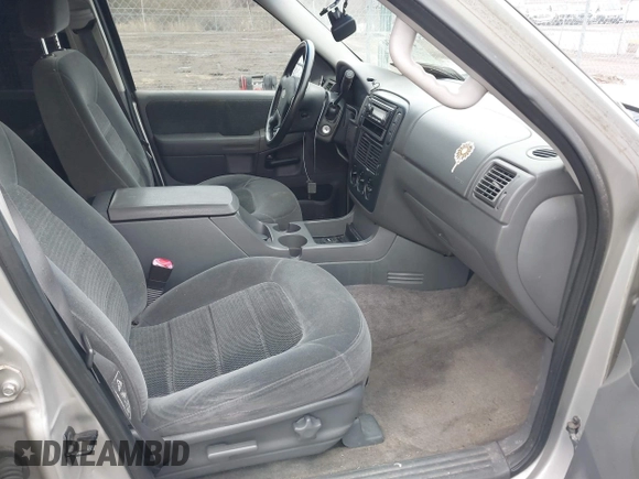 2002 Ford Explorer XLT с VIN 1FMZU73K72ZC76154, выставлен на аукционе IAAI как лот 41539636 с пробегом 177 723 миль миль и . История ставок и продаж доступна на DreamBid. Изображение 5.