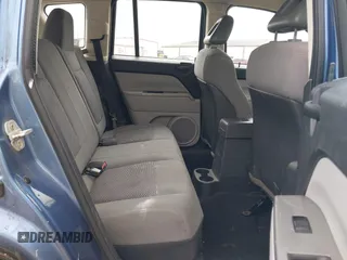 2007 Jeep Compass Sport with VIN 1J8FT47W57D215243, listed as a IAAI auction lot 41925203 with 255,193 mi miles. Bid and sale history available at carsss.com. Image 8.