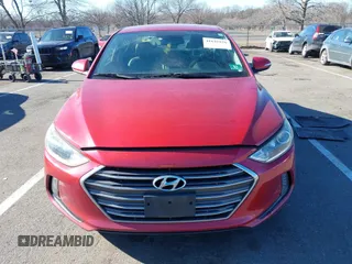 2017 Hyundai Elantra Value Edition z VIN KMHD84LF7HU268464, wystawiony jako IAAI lot #41641826 z przebiegiem 184 174 mil mil oraz . Historia ofert i sprzedaży dostępna na DreamBid. Obrazek 12.