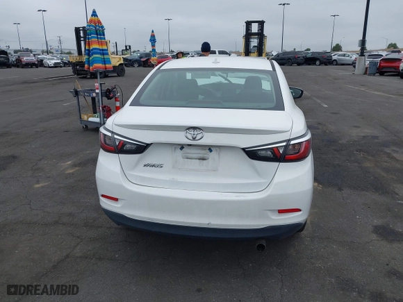 2019 Toyota Yaris Sedan L with VIN 3MYDLBYVXKY507258, listed as a IAAI auction lot 41890588 with 1 mi miles. Bid and sale history available at carsss.com. Image 15.