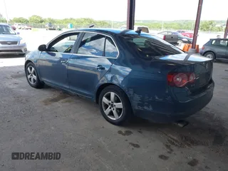 2009 Volkswagen Jetta SE with VIN 3VWRZ71K69M145816, listed as a IAAI auction lot 42607382 with 207,419 mi miles and . Bid and sale history available at DreamBid. Image 3.