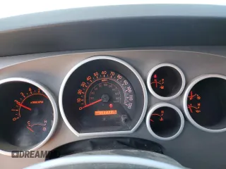 2010 Toyota Tundra с VIN 5TFUW5F17AX150290, выставлен на аукционе Copart как лот 52367785 с пробегом 177 115 миль миль и Чистый • Clean title. История ставок и продаж доступна на DreamBid. Изображение 9.