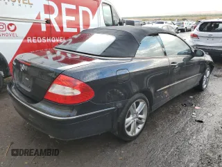 2007 Mercedes-Benz CLK-Class 3.5L with VIN WDBTK56F97T074525, listed as a Copart auction lot 74511594 with 125,279 mi miles and Salvage Title. Bid and sale history available at carsss.com. Image 3.