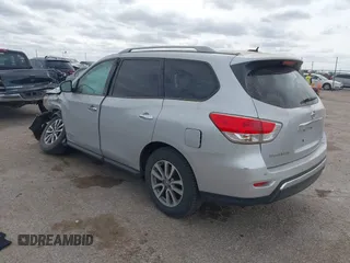 2016 Nissan Pathfinder Platinum with VIN 5N1AR2MM3GC631820, listed as a IAAI auction lot 41956463 with 128,668 mi miles. Bid and sale history available at carsss.com. Image 3.