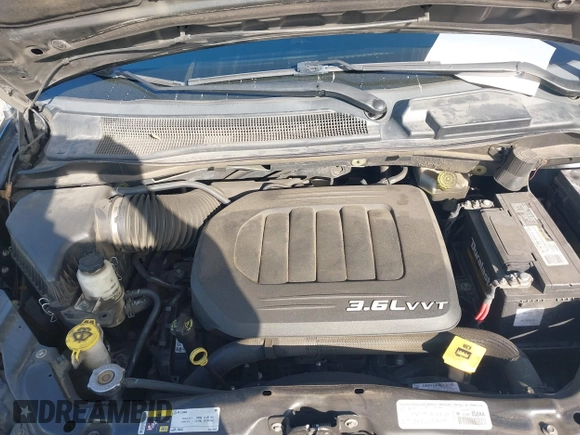 2014 Chrysler Town & Country S with VIN 2C4RC1HG7ER177874, listed as a IAAI auction lot 41725127 with 126,520 mi miles. Bid and sale history available at carsss.com. Image 10.