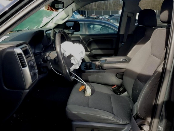 2018 Chevrolet Silverado 1500 LT with VIN 1GCUKREC4JF128159, listed as a Copart auction lot 44807225 with 89,885 mi miles and Salvage Title. Bid and sale history available at DreamBid. Image 7.