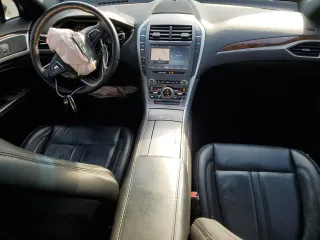 2019 Lincoln MKZ Reserve I with VIN 3LN6L5C93KR628108, listed as a Copart auction lot 49328825 with 32,319 mi miles and Salvage title. Bid and sale history available at DreamBid. Image 8.