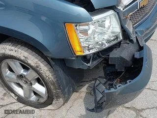 2009 Chevrolet Avalanche LT w/2LT with VIN 3GNFK22039G178725, listed as a IAAI auction lot 39426610 with 168,432 mi miles. Bid and sale history available at carsss.com. Image 6.