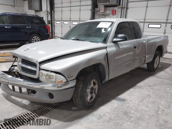 2000 Dodge Dakota Sport with VIN 1B7GL22N8YS723458, listed as a IAAI auction lot 41783869 with 143,561 mi miles and . Bid and sale history available at carsss.com. Image 17.