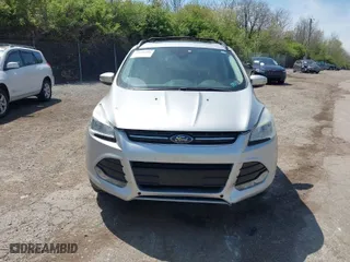 2013 Ford Escape SEL with VIN 1FMCU9HX5DUC09591, listed as a IAAI auction lot 42074088 with 131,554 mi miles. Bid and sale history available at carsss.com. Image 6.