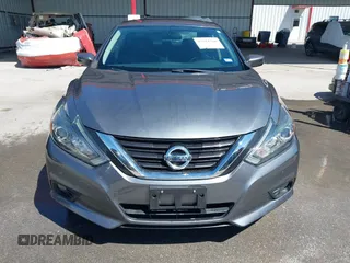 2018 Nissan Altima 2.5 SR with VIN 1N4AL3AP7JC475451, listed as a IAAI auction lot 41814760 with 38,440 mi miles. Bid and sale history available at carsss.com. Image 12.
