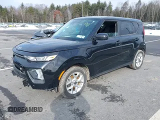 2020 Kia Soul S with VIN KNDJ23AU2L7014639, listed as a IAAI auction lot 41710687 with 99,590 mi miles. Bid and sale history available at carsss.com. Image 17.