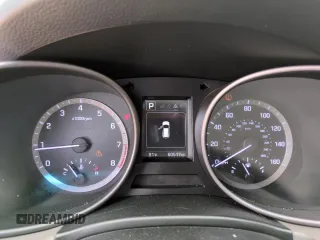 2018 Hyundai Santa Fe 2.4L с VIN 5XYZU3LB0JG555083, выставлен на аукционе Copart как лот 57936135 с пробегом 60 517 миль миль и Списание • Salvage title. История ставок и продаж доступна на DreamBid. Изображение 9.