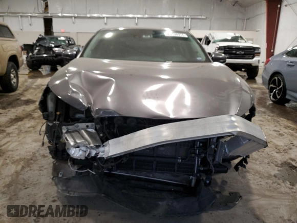 2018 Honda Clarity Plug-In Hybrid with VIN JHMZC5F12JC007106, listed as a Copart auction lot 41436974 with 58,530 mi miles. Bid and sale history available at carsss.com. Image 5.