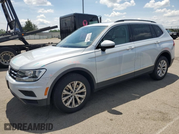 2018 Volkswagen Tiguan SEL z VIN 3VV2B7AX7JM126444, wystawiony jako Copart lot #61574485 z przebiegiem 86 720 mil mil oraz Szkoda całkowita • Salvage title. Historia ofert i sprzedaży dostępna na DreamBid. Obrazek 1.