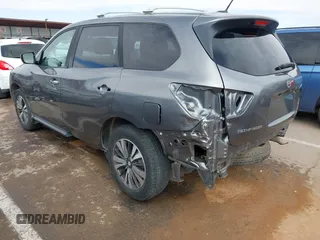 2018 Nissan Pathfinder SL with VIN 5N1DR2MN6JC606813, listed as a IAAI auction lot 41684732 with 101,953 mi miles. Bid and sale history available at carsss.com. Image 3.