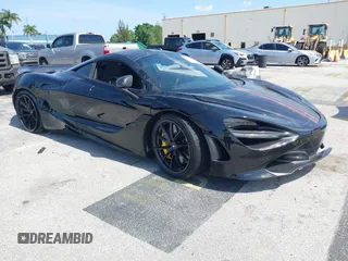 2018 McLaren 720S z VIN SBM14DCA9JW001142, wystawiony jako IAAI lot #42370707 z przebiegiem 15 654 mil mil oraz . Historia ofert i sprzedaży dostępna na DreamBid. Obrazek 1.
