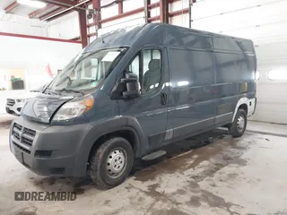 2018 Ram ProMaster Cargo z VIN 3C6TRVDG2JE160937, wystawiony jako IAAI lot #41654742 z przebiegiem 206 731 mil mil oraz . Historia ofert i sprzedaży dostępna na DreamBid. Obrazek 17.