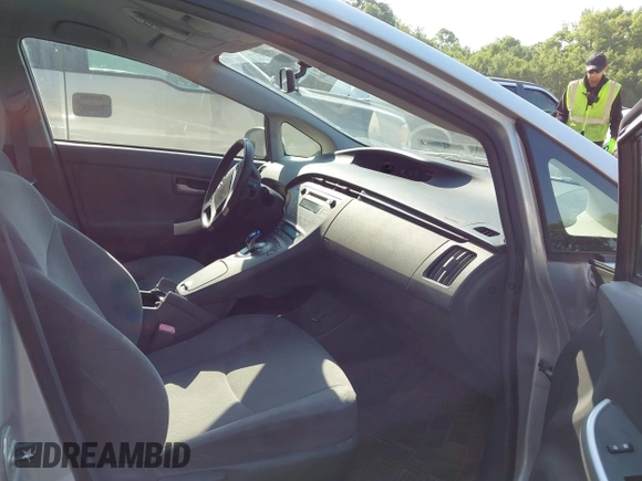 2010 Toyota Prius II z VIN JTDKN3DU5A0013630, wystawiony jako IAAI lot #42475038 z przebiegiem 182 174 mil mil oraz . Historia ofert i sprzedaży dostępna na DreamBid. Obrazek 5.