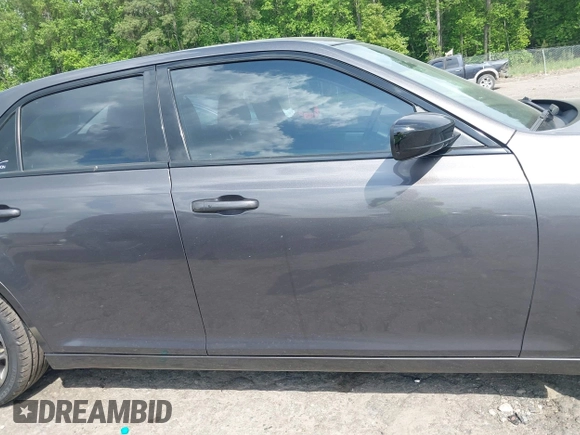 2018 Chrysler 300 Touring with VIN 2C3CCAAG6JH274956, listed as a IAAI auction lot 42096335 with 161,746 mi miles and . Bid and sale history available at DreamBid. Image 14.