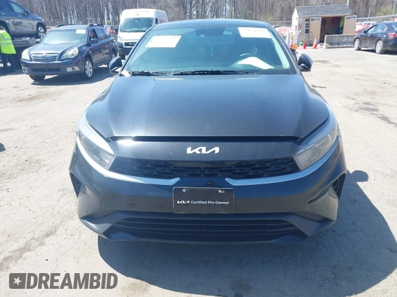 2022 Kia Forte LXS z VIN 3KPF24AD5NE474800, wystawiony jako IAAI lot #42071114 z przebiegiem 63 603 mil mil oraz . Historia ofert i sprzedaży dostępna na DreamBid. Obrazek 12.
