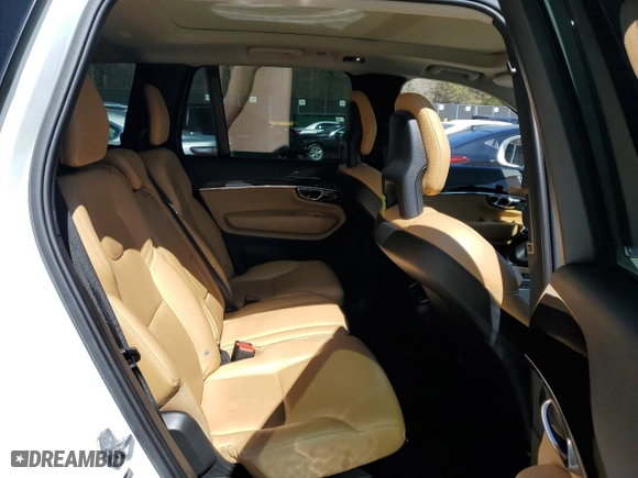2016 Volvo XC90 T6 Momentum with VIN YV4A22PK1G1060064, listed as a Copart auction lot 50862035 with 154,418 mi miles and Salvage Title. Bid and sale history available at carsss.com. Image 11.
