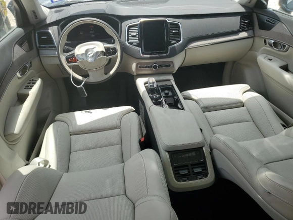 2024 Volvo XC90 Ultimate Bright Theme with VIN YV4062PF3R1145624, listed as a Copart auction lot 59167804 with 3,802 mi miles and Salvage Title. Bid and sale history available at carsss.com. Image 8.