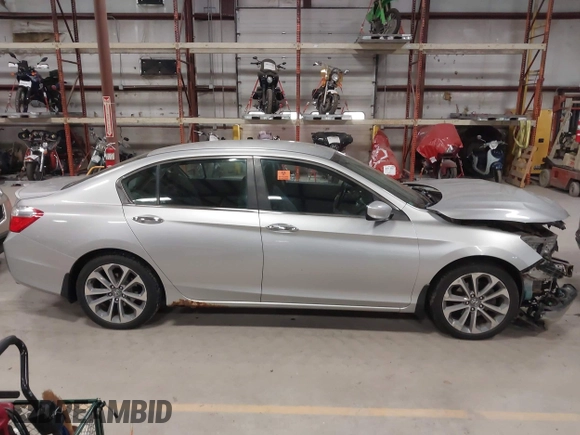 2013 Honda Accord Sport with VIN 1HGCR2F5XDA246010, listed as a IAAI auction lot 42050515 with 165,330 mi miles and . Bid and sale history available at DreamBid. Image 14.