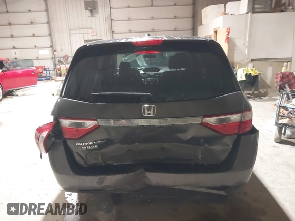 2013 Honda Odyssey EX-L с VIN 5FNRL5H63DB015989, выставлен на аукционе IAAI как лот 41832421 с пробегом 153 240 миль миль и . История ставок и продаж доступна на DreamBid. Изображение 16.