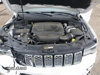 2020 Jeep Grand Cherokee Overland z VIN 1C4RJFCG9LC197401, wystawiony jako IAAI lot #42186412 z przebiegiem 64 870 mil mil oraz . Historia ofert i sprzedaży dostępna na DreamBid. Obrazek 10.