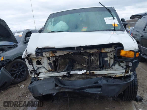 2013 Ford Econoline Cargo Commercial with VIN 1FTNE1EW6DDB31491, listed as a IAAI auction lot 41860383 with 278,572 mi miles. Bid and sale history available at carsss.com. Image 13.
