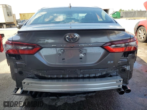 2021 Toyota Camry SE Nightshade with VIN 4T1G11AKXMU530312, listed as a Copart auction lot 50992915 with 295,435 mi miles and Clean Title. Bid and sale history available at carsss.com. Image 6.